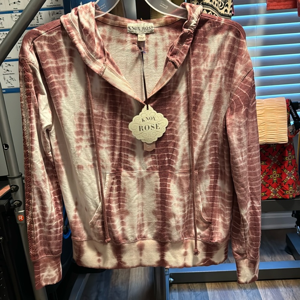 NWT Knox Rose Hoodie M